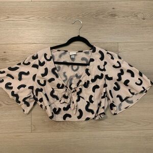 A New Day Cropped Cream and Black Patterned Blouse